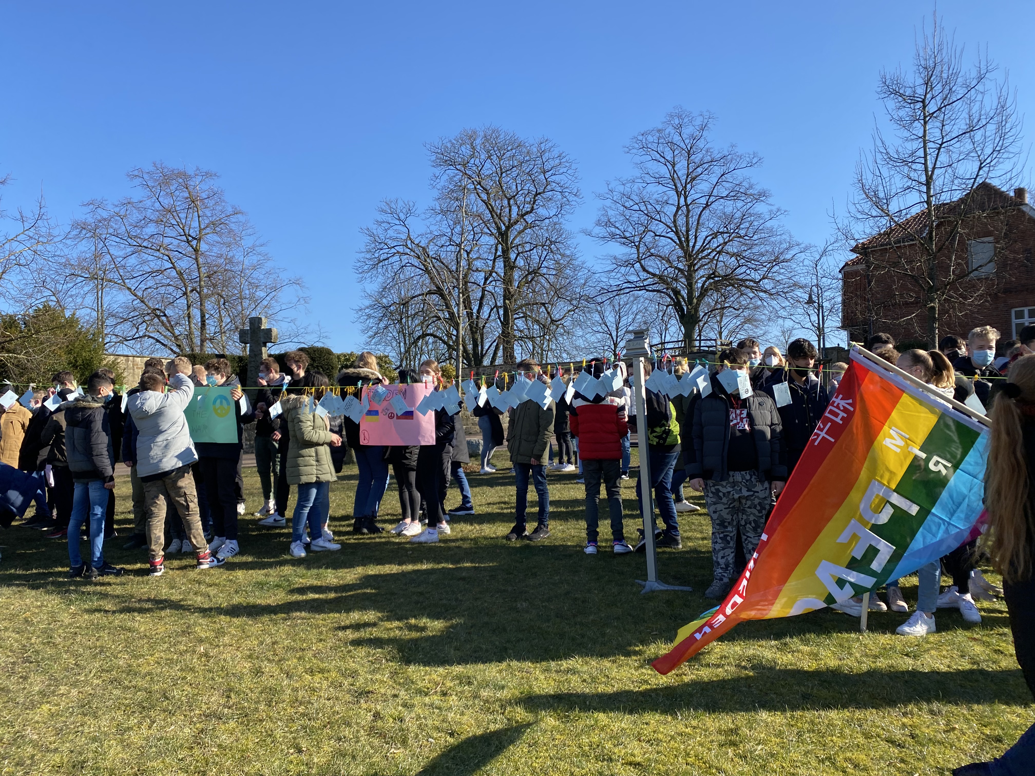 Friedensmarsch Friedenskärtchen Leine