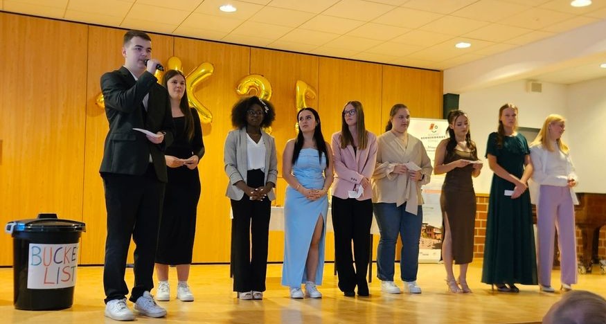 e0a2bda2 7e4e 4913 ab62 918b1015ece9