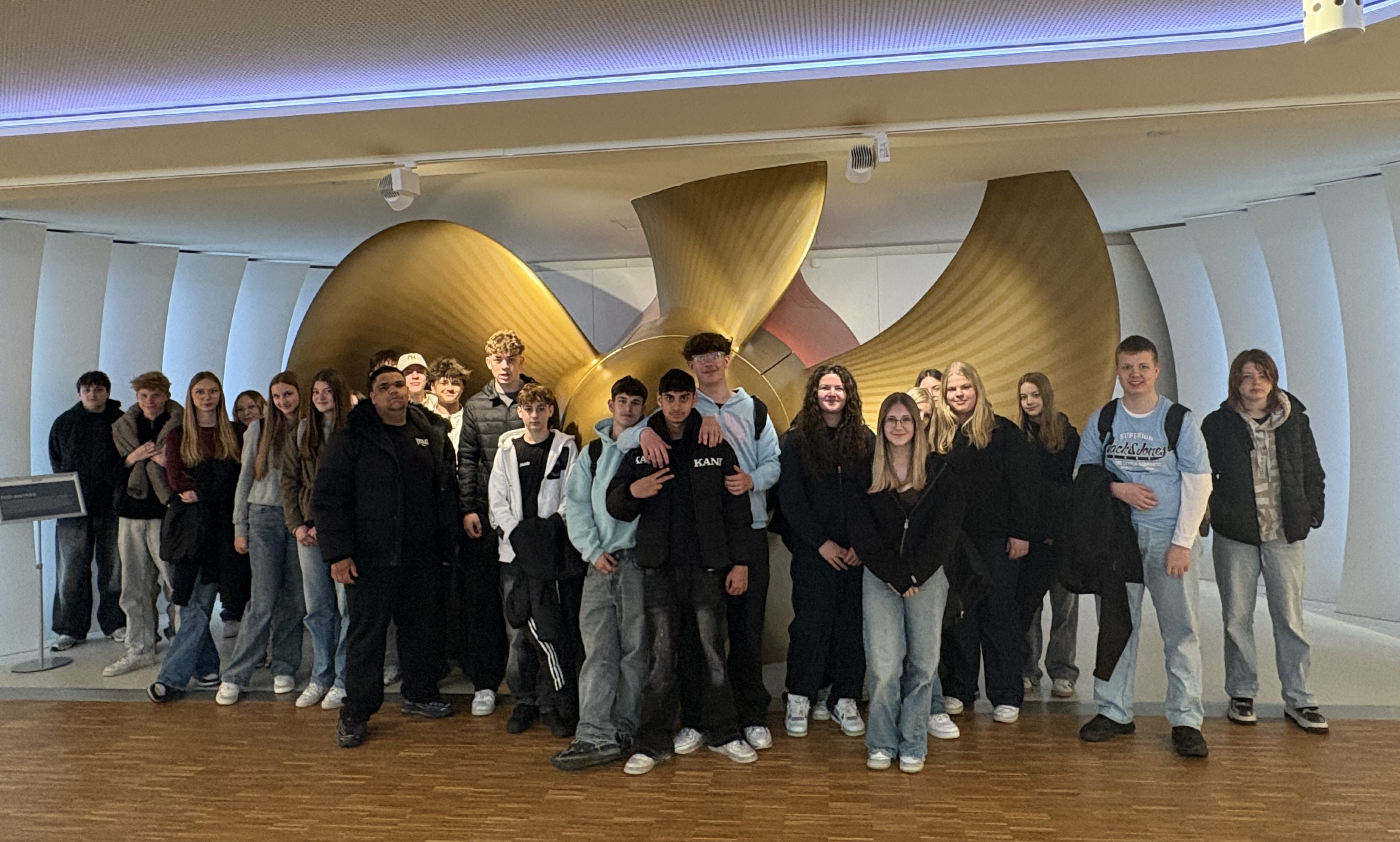 Meyerwerft neu
